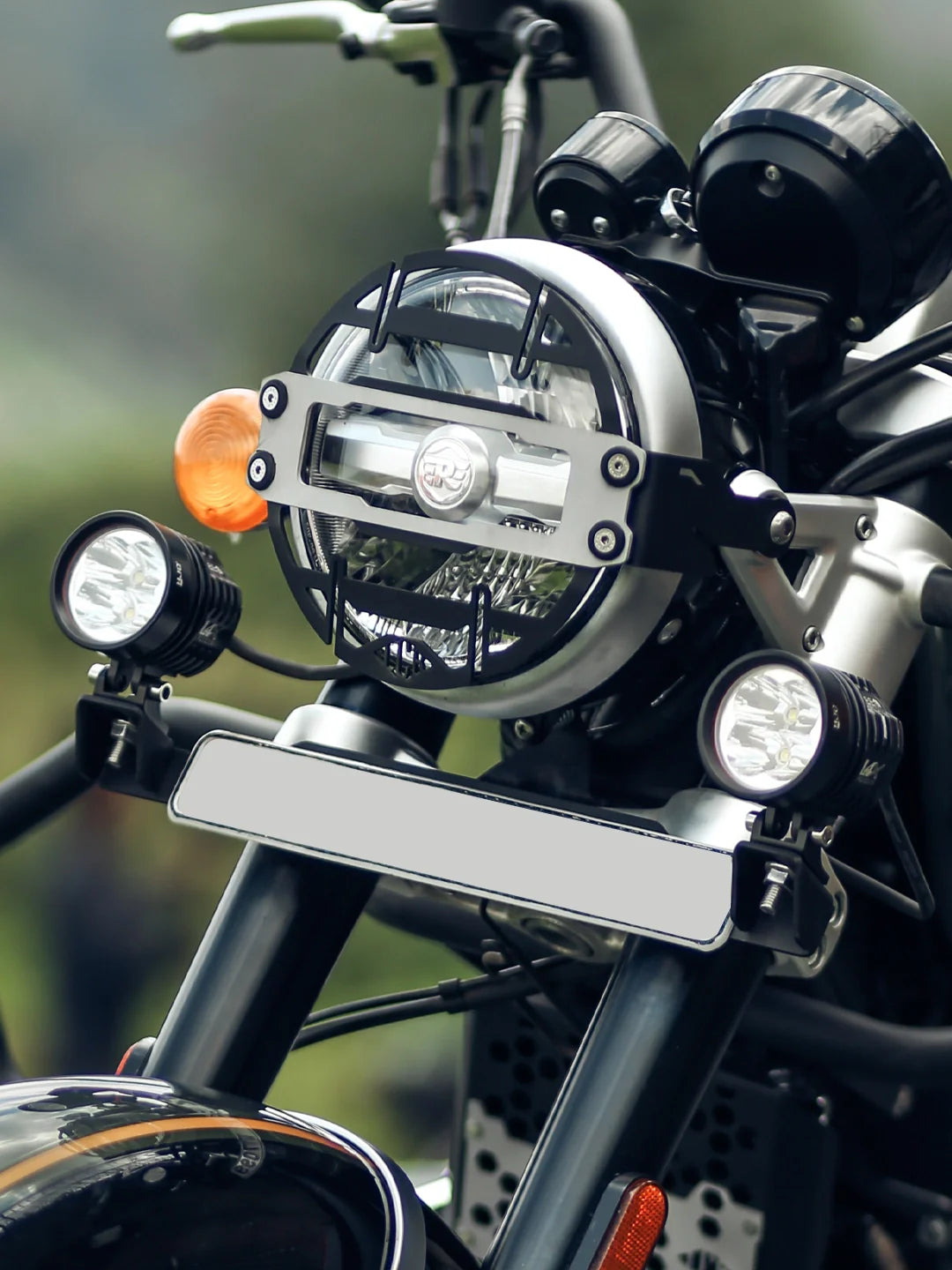 Super Meteor 650 Beacon Fog Light Mount Set