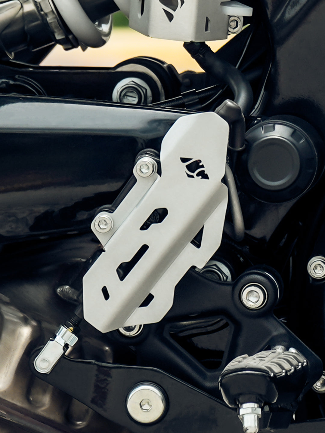 RE Guerrilla 450 Buckler Master Cylinder Guard